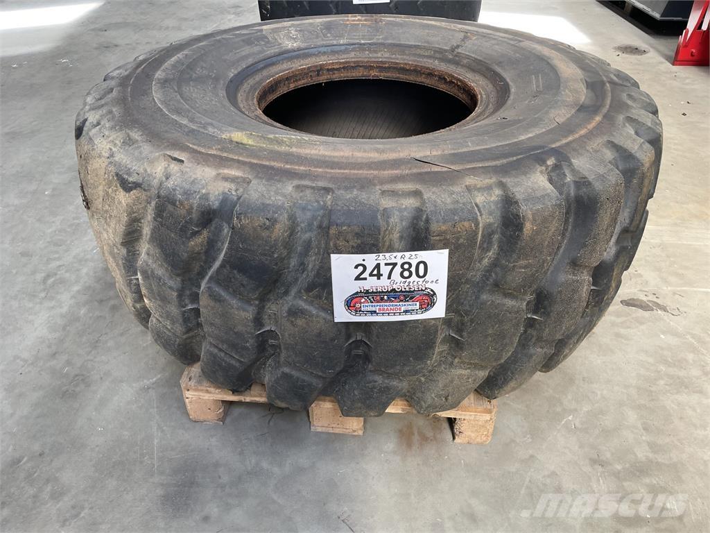  23.5xR25 Bridgestone dæk Padangos, ratai ir ratlankiai