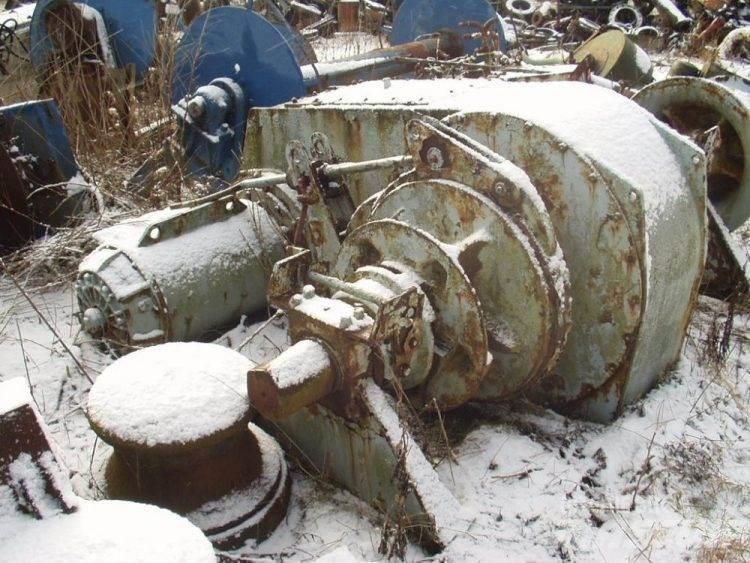  Ankerspil ex. Hvidbjørn Keltuvai, gervės ir medžiagų liftai