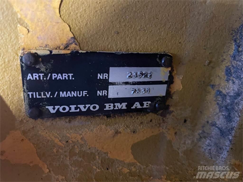  Bagaksel ex. Volvo 4400 Ašys