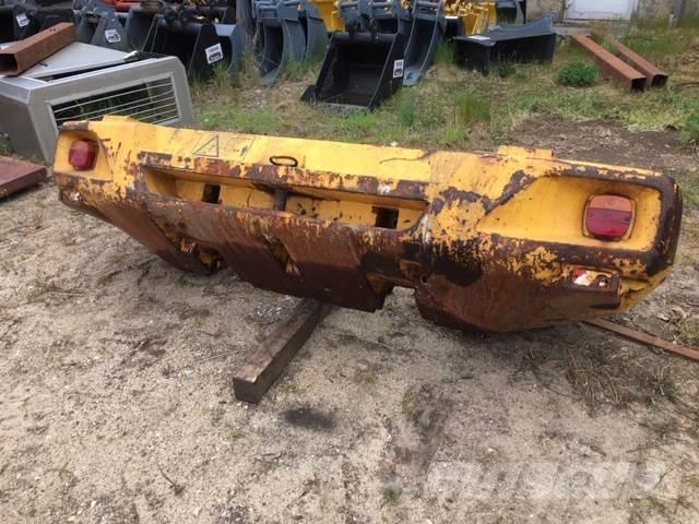  Ballastklods ex. Volvo L180E Kiti naudoti statybos komponentai