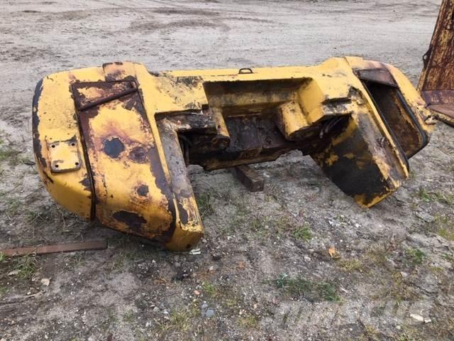  Ballastklods ex. Volvo L180E Kiti naudoti statybos komponentai