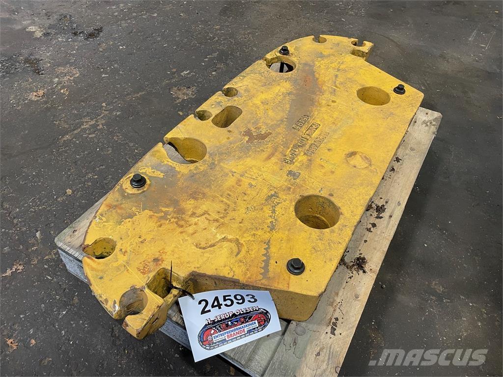  Ballastklods ex. Volvo L35B Kiti naudoti statybos komponentai