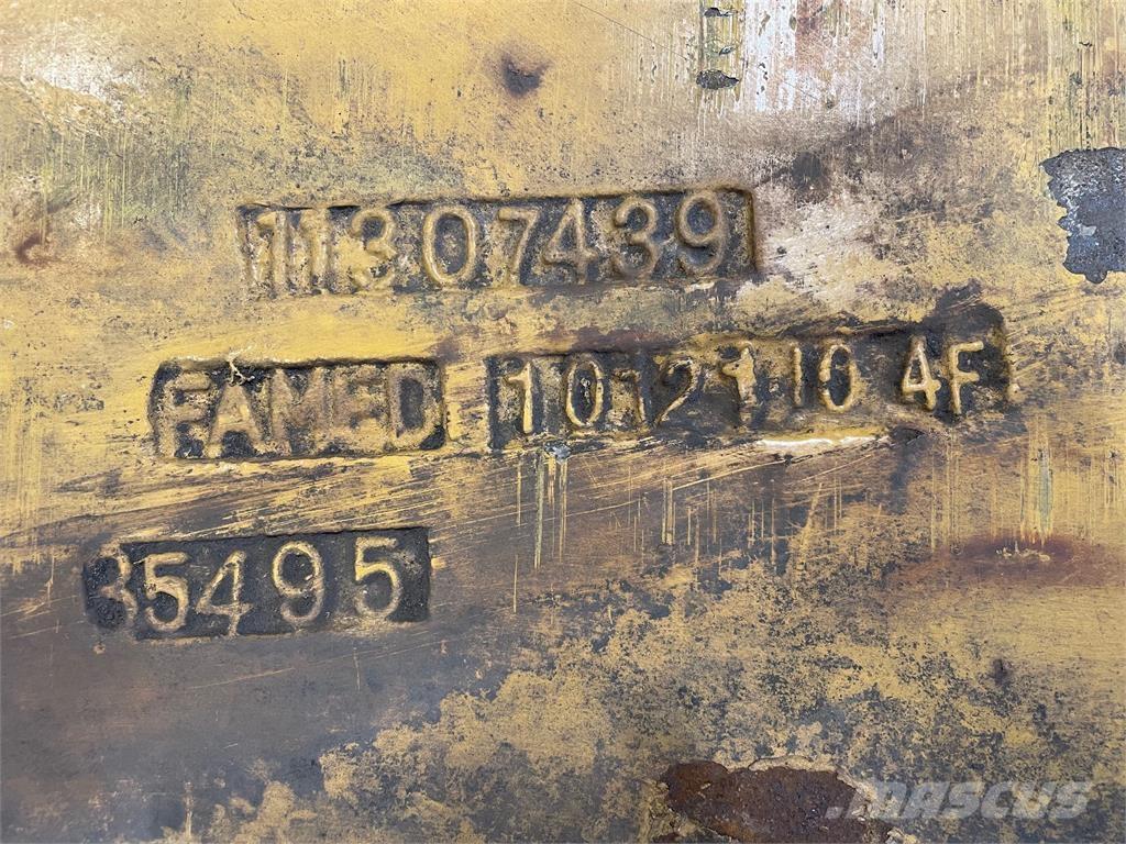  Ballastklods ex. Volvo L35B Kiti naudoti statybos komponentai
