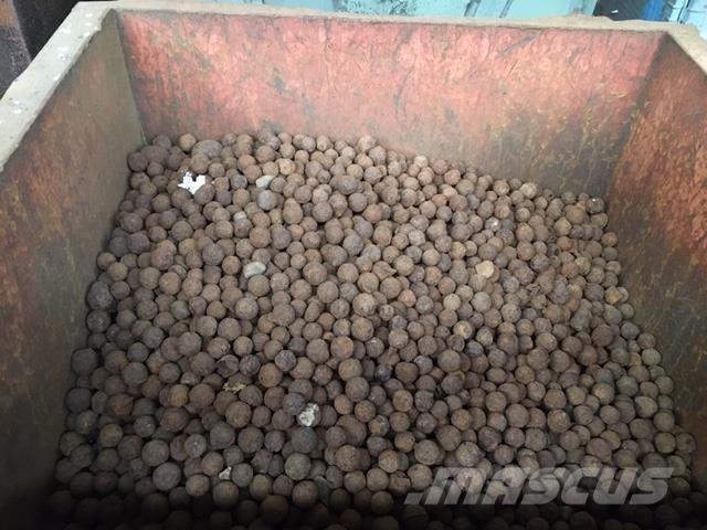  Ballastkugler - ca. 10 ton Kiti naudoti statybos komponentai