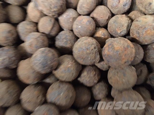  Ballastkugler - ca. 10 ton Kiti naudoti statybos komponentai