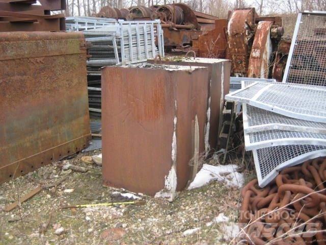  Ballastvægte 4 stk. - 2300 kg Kranų dalys ir įranga
