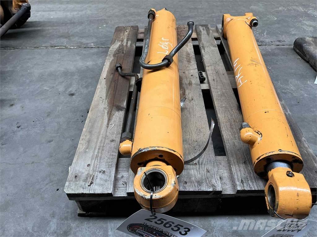 CASE 695SR bomcylinder Hidraulikos įrenginiai