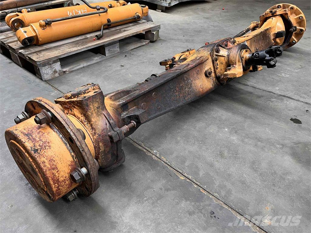 CASE 695SR frontaksel Ašys
