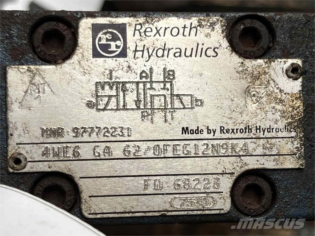 CASE 695SR ventil Hidraulikos įrenginiai