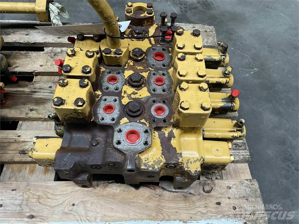 CAT 215LC hovedventilblok Hidraulikos įrenginiai