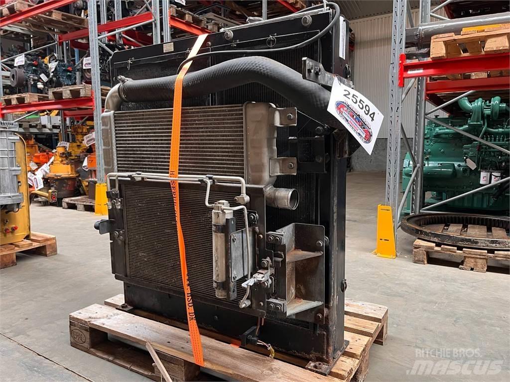 CAT 323D køler Varikliai