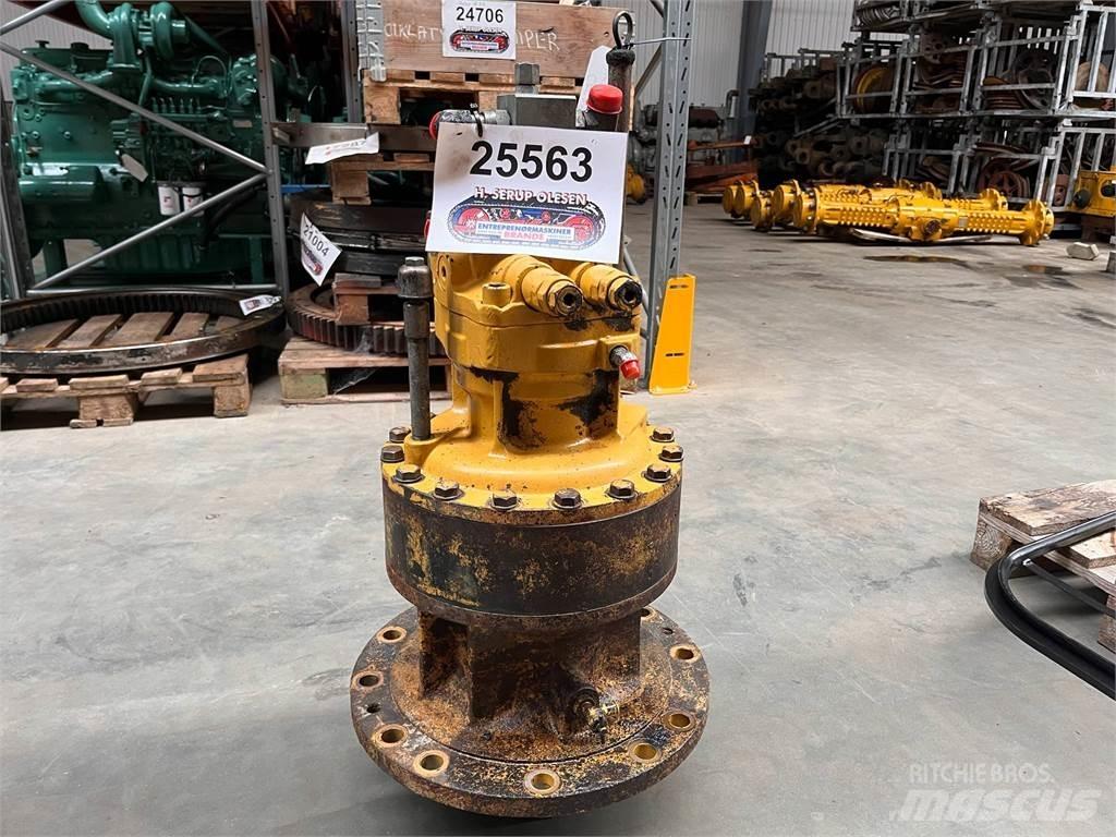 CAT 323D krøjegear Statyba - Kita