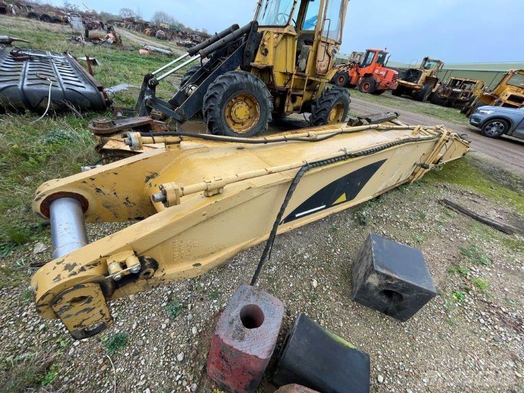 CAT 330B monobom Kiti naudoti statybos komponentai
