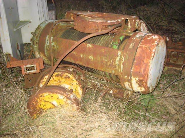 Demag 15 ton Gervės, keltuvai ir medžiagų kėlimo įranga