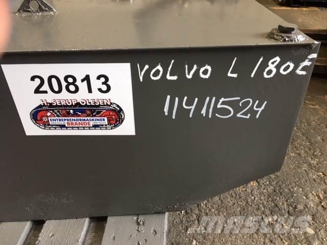  Dieseltank ex. Volvo L180E Kiti naudoti statybos komponentai