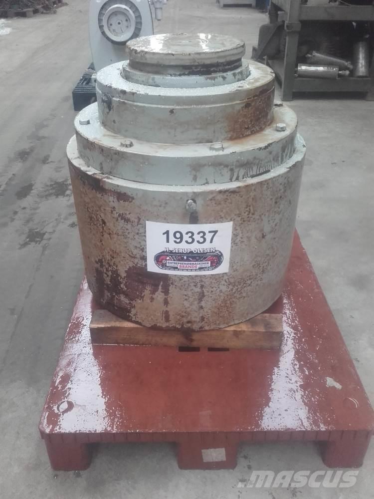  Donkrafte 1000 ton - 7 stk. Kiti naudoti statybos komponentai