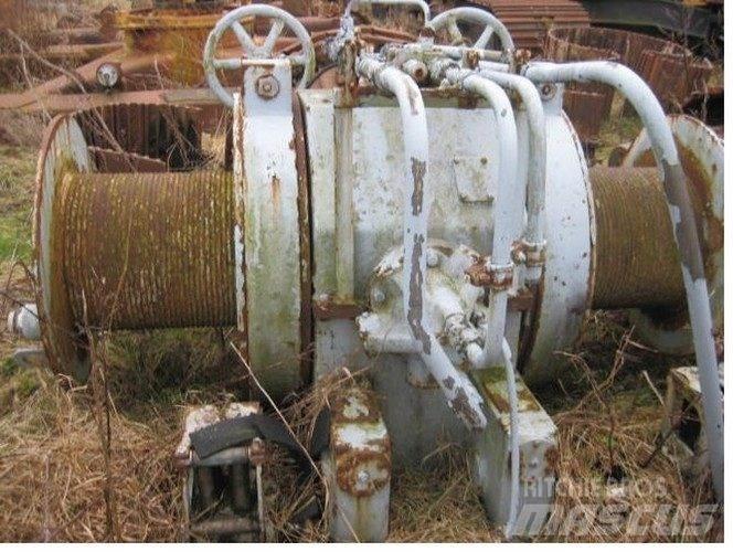  Double drum hydr. winch Keltuvai, gervės ir medžiagų liftai
