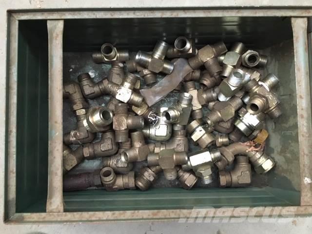  Fittings, diverse Kiti naudoti statybos komponentai
