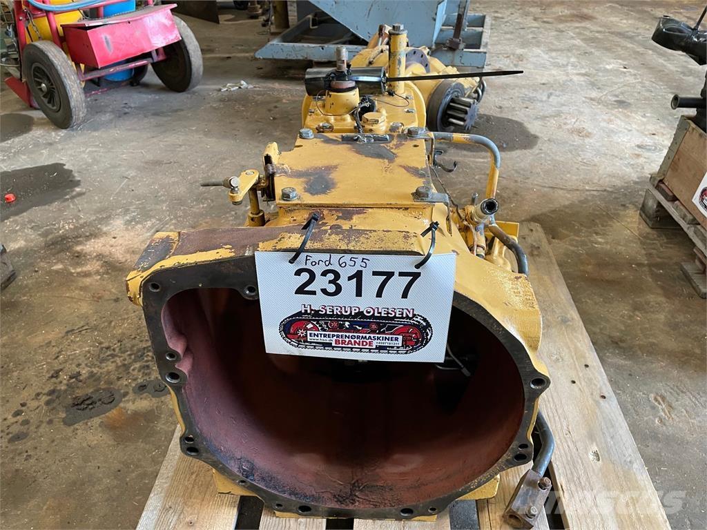 Ford 655 Gearbox, komplet Transmisijos