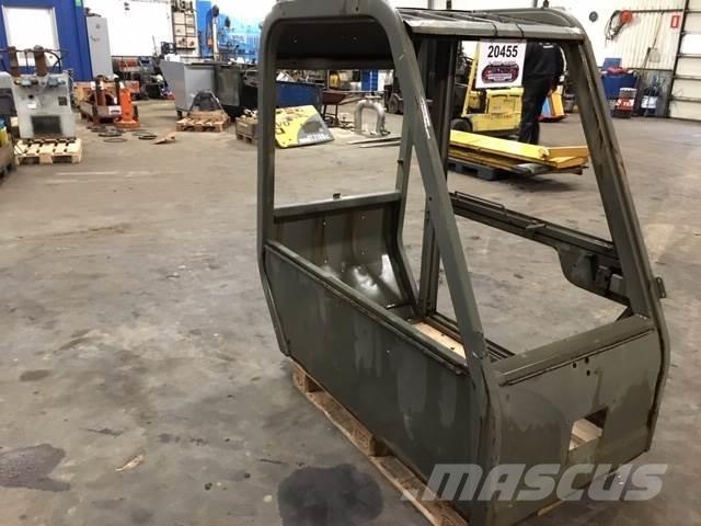  Førerhus ex. Manitou MT430 Kiti naudoti statybos komponentai