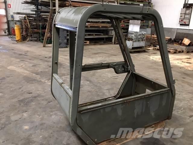 Førerhus ex. Manitou MT430 Kiti naudoti statybos komponentai