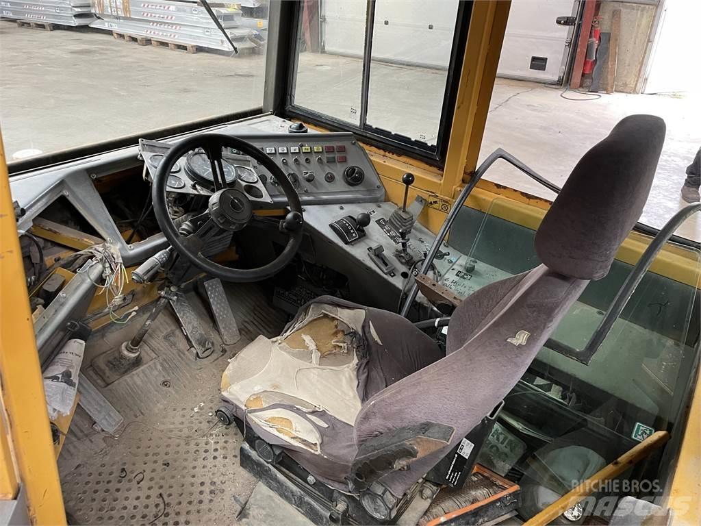  Førerhus ex. Volvo A25C Kiti naudoti statybos komponentai