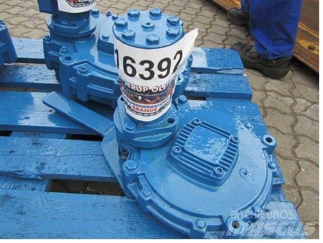  Gear med oliemotor Pavarų dėžės