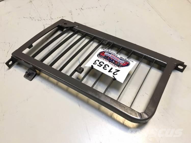  Grill ex. Volvo ECR88 Kiti naudoti statybos komponentai