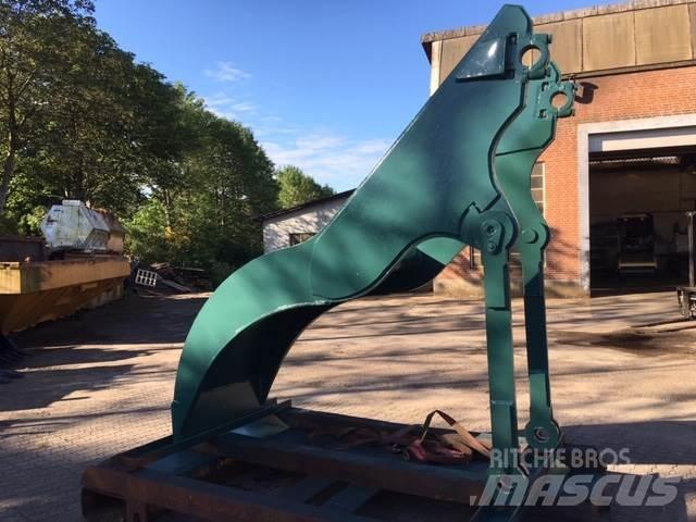  Grimstad grab Griebtuvai