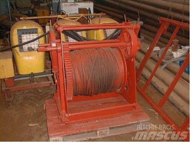 Håndspil - 1 stk. Keltuvai, gervės ir medžiagų liftai