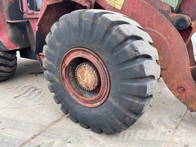 Hanomag 60E til ophug Naudoti ratiniai krautuvai