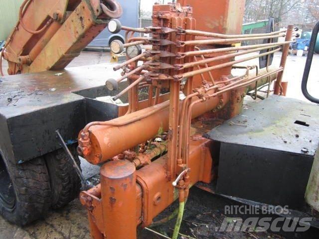Hiab 1150 Visureigiai kranai