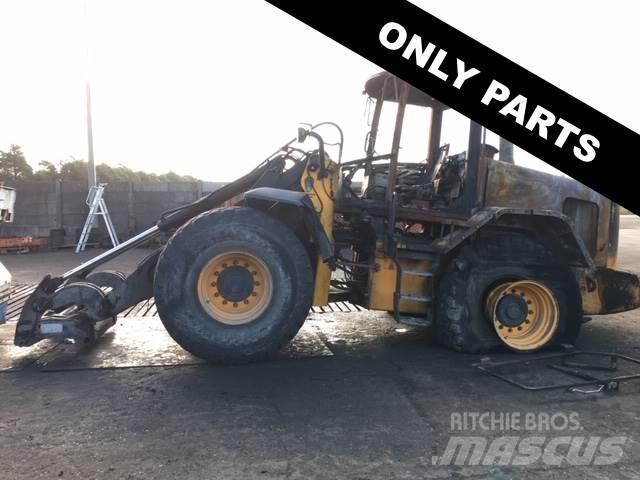 JCB 427 HT Agri til ophug Naudoti ratiniai krautuvai