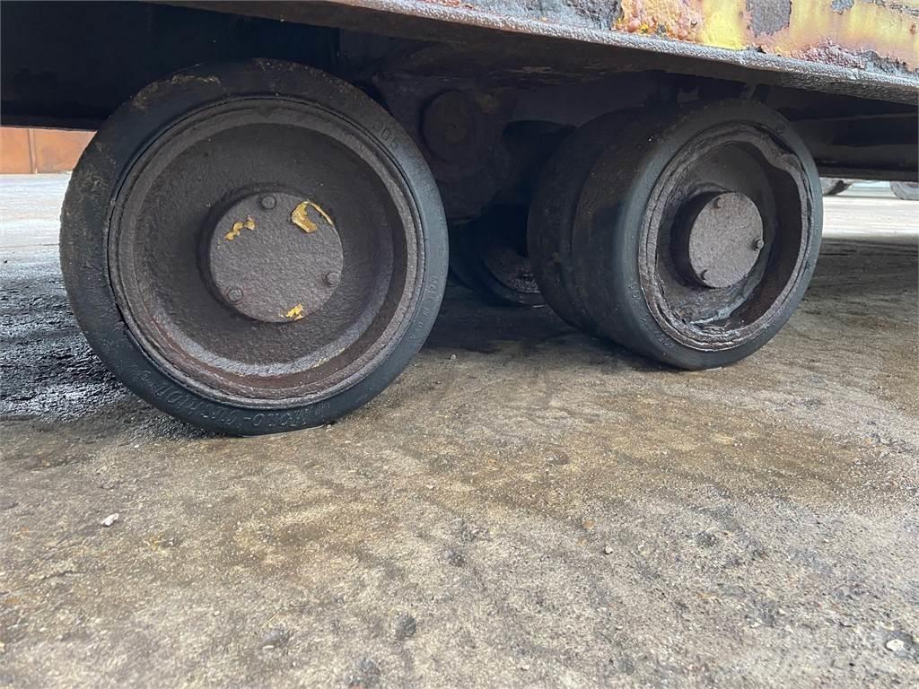 Mafi trailer 40 ft - 30 ton Žemo iškrovimo puspriekabės