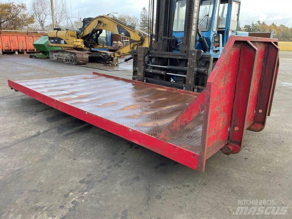  Maskintrailer med wirehejs Žemo iškrovimo puspriekabės