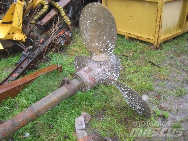  Propel ex. Bonille HM32 Darbiniai laivai / baržos ir pantonai