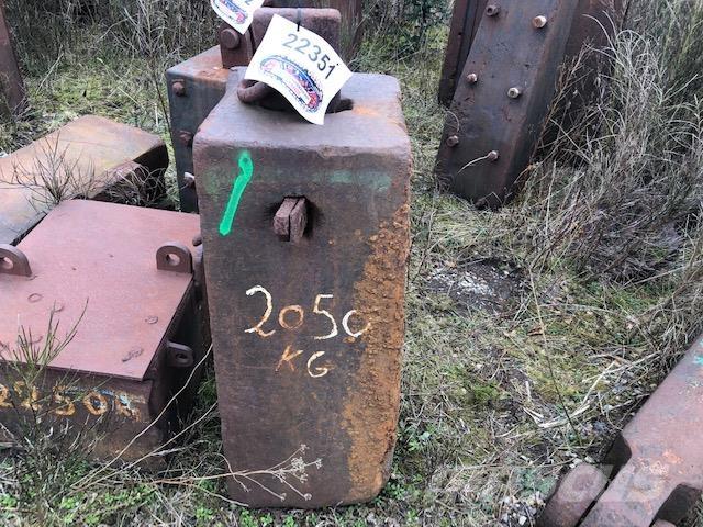  Rammeslag ca. 2050 kg Kiti naudoti statybos komponentai