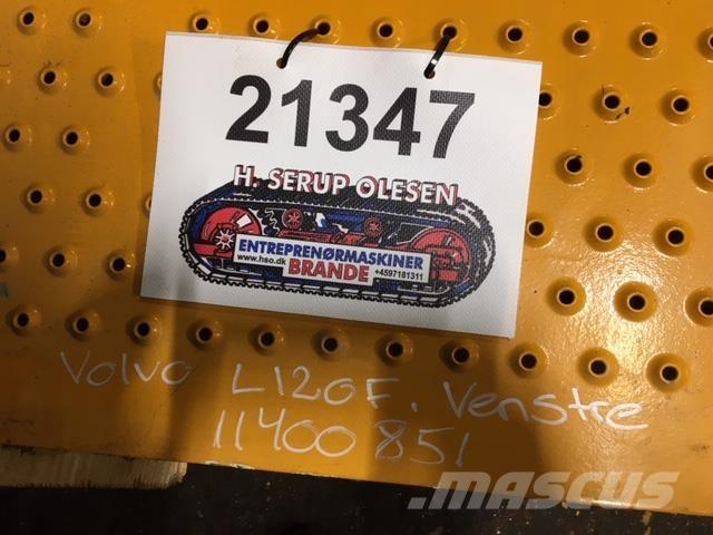  Skærm Volvo L120F, venstre Kiti naudoti statybos komponentai