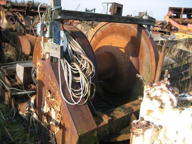  Spil - vægt ca. 7 ton Keltuvai, gervės ir medžiagų liftai