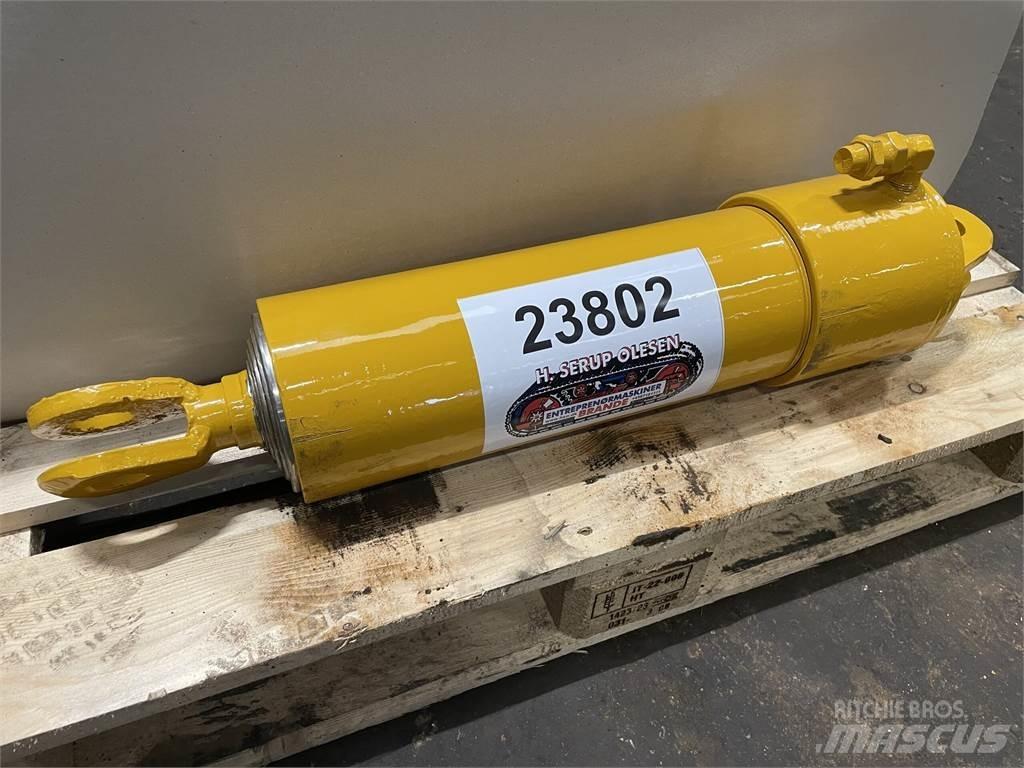  Tipcylinder Volvo 860 - 861 Hidraulikos įrenginiai