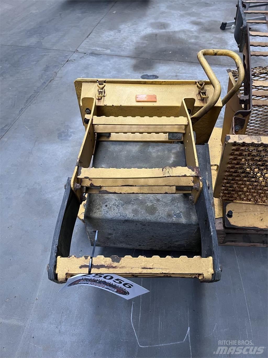  Trappe, Volvo L90E Kiti naudoti statybos komponentai