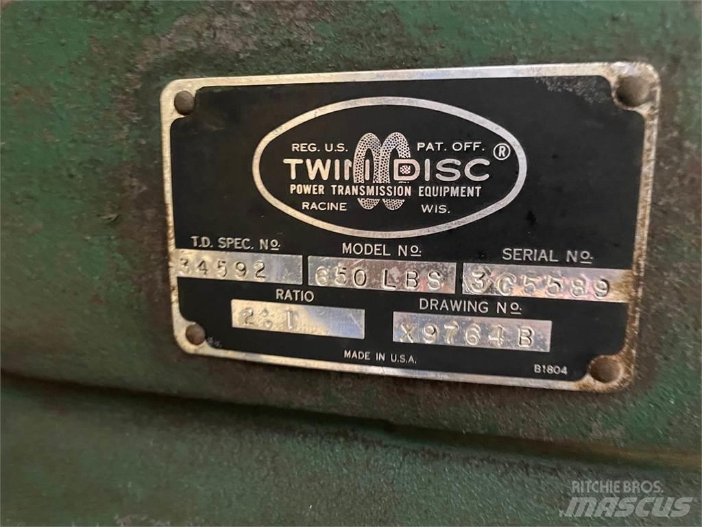  Twin Disc Model 6-C-1502-1 Transmisijos