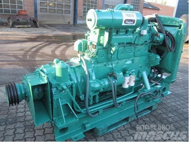 Volvo D100A med PTO Varikliai