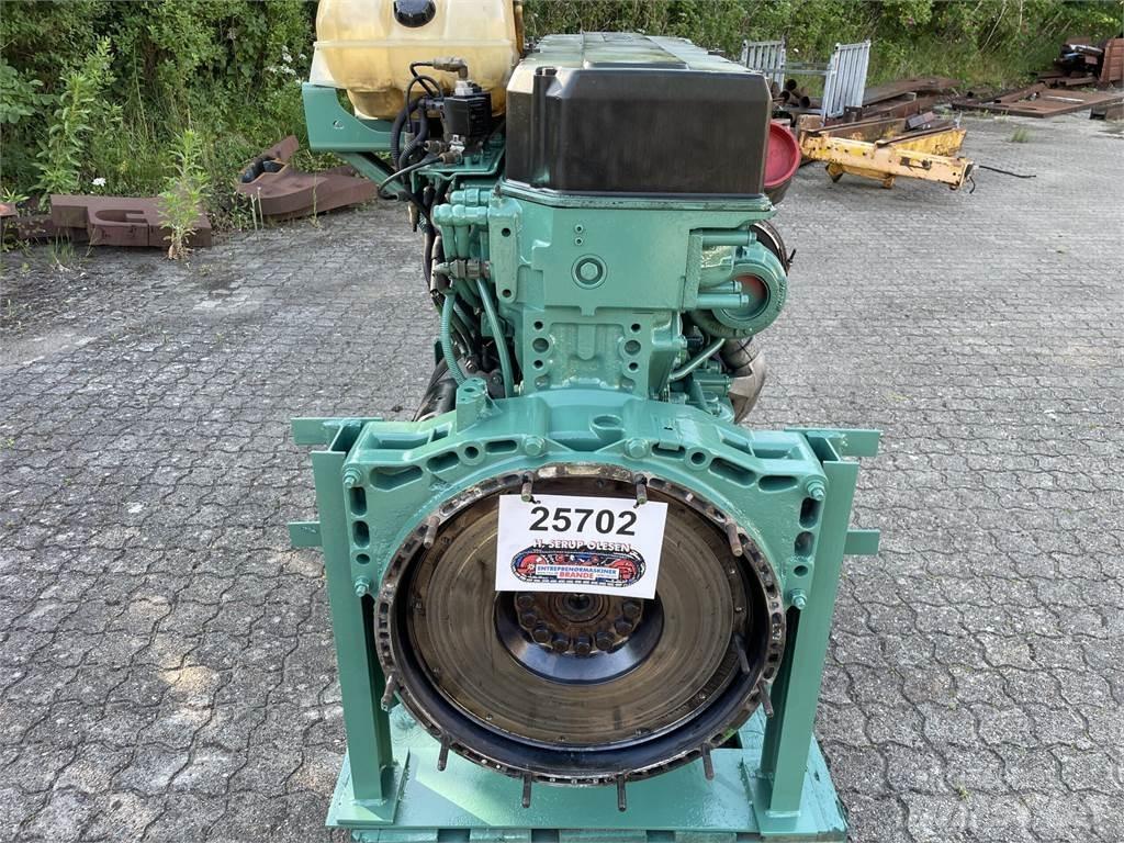 Volvo D12 motor, komplet Varikliai