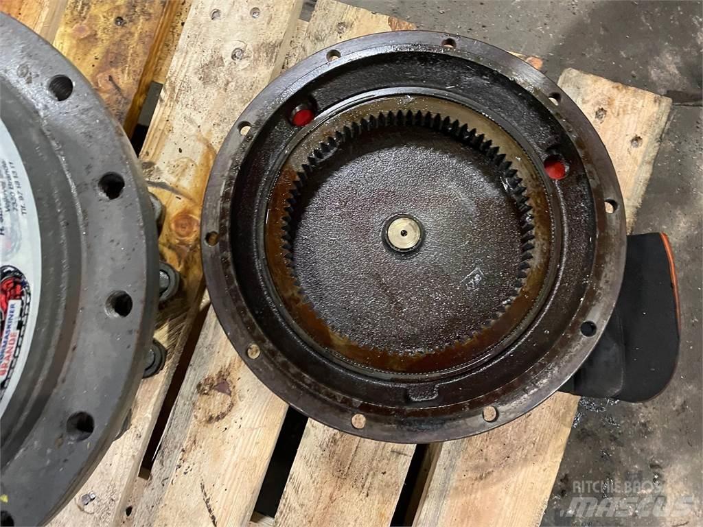 Volvo EC230B Køregear Transmisijos