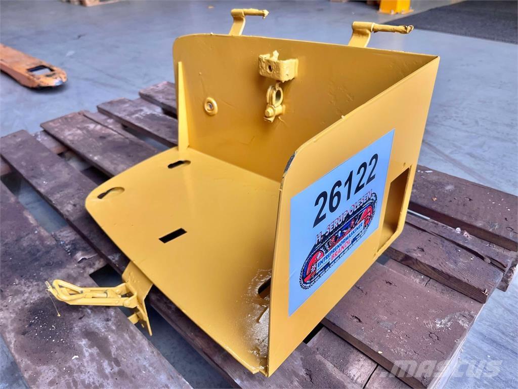 Volvo L120F batterikasse Kiti naudoti statybos komponentai