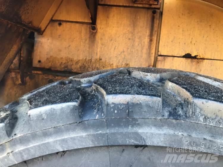 Volvo L180E til ophug Naudoti ratiniai krautuvai