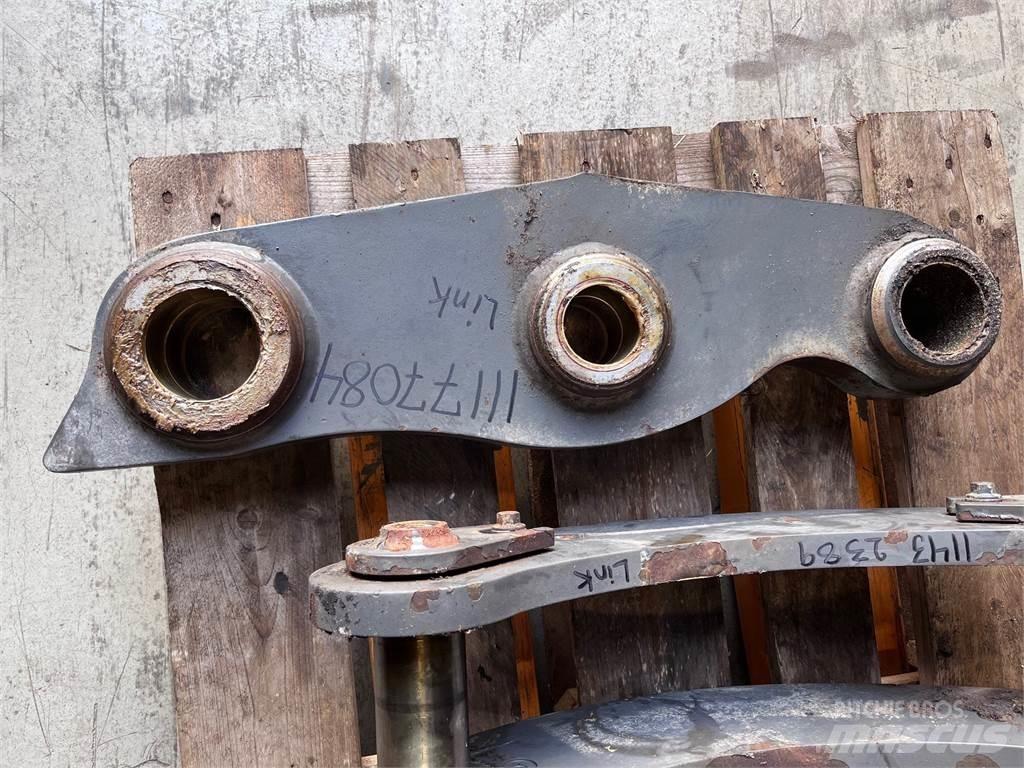 Volvo L60H Link Arm Kiti naudoti statybos komponentai