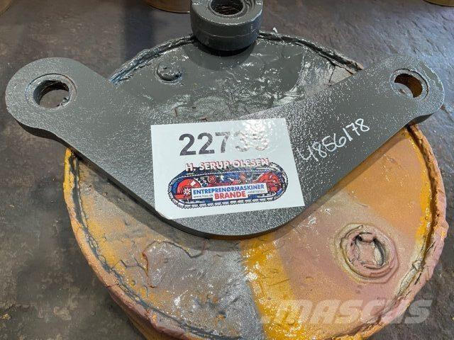 Volvo L90B Link Arm Kiti naudoti statybos komponentai