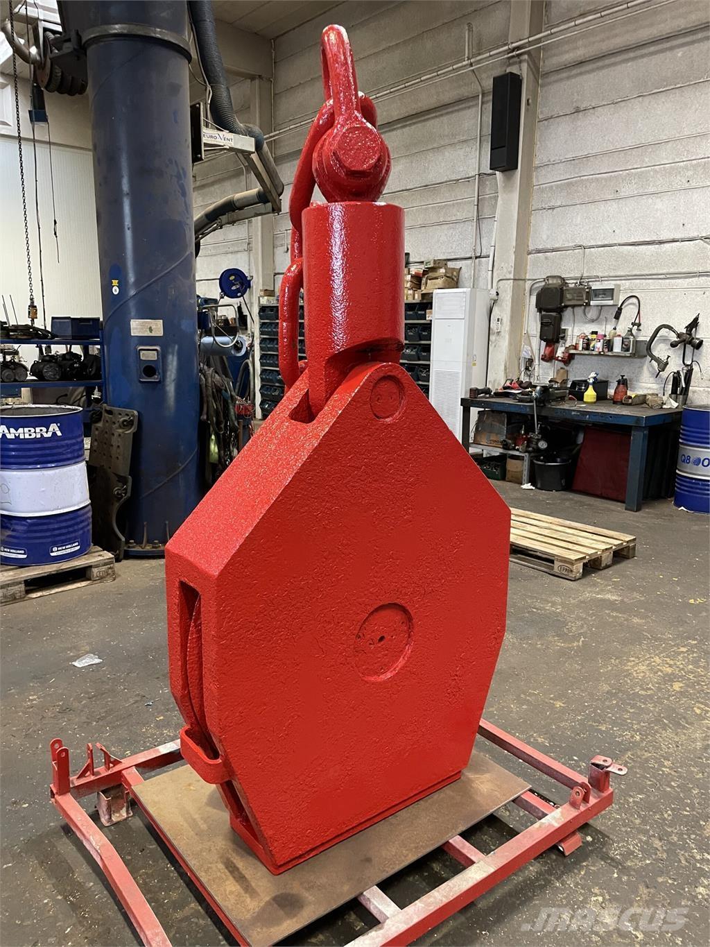  Wireblok - ca. 100 ton Kranų dalys ir įranga